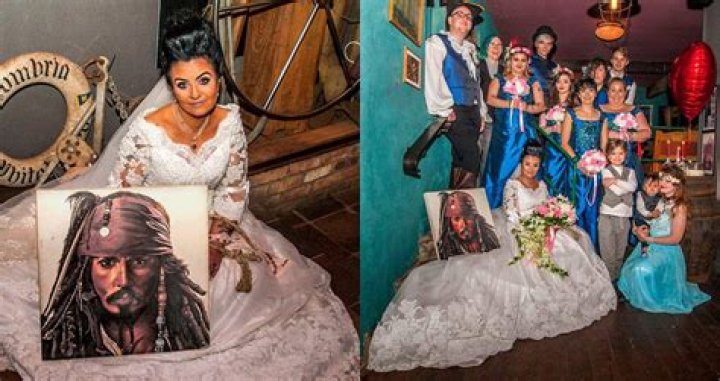 45-Year-Old Amanda Teague Marries 300-Year-Old Pirate Ghost