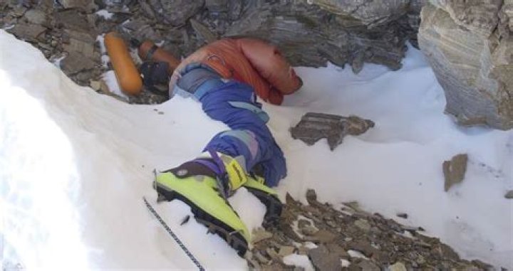 9 Mount Everest Deaths And The Harrowing Stories Behind Them