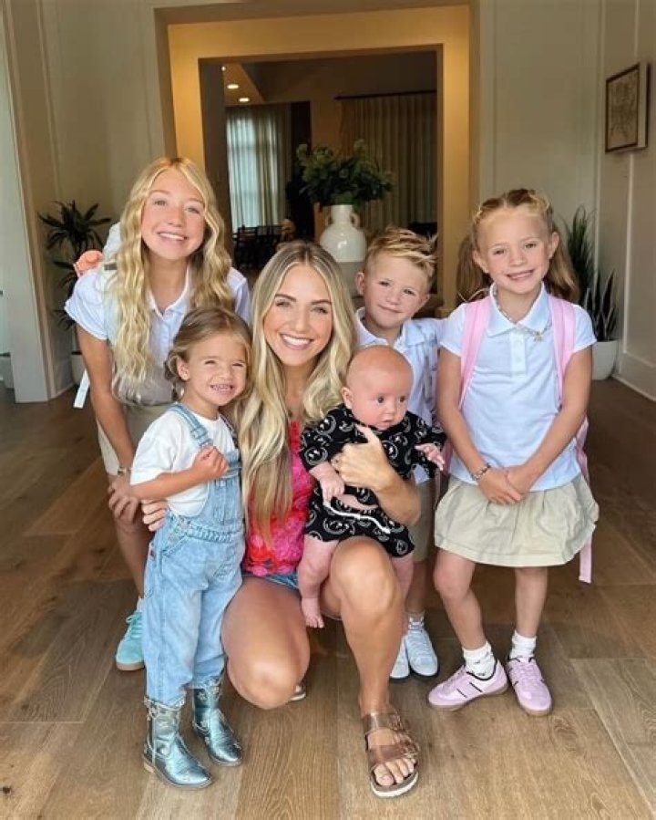 Age, Husband, Wiki, Biography, Parents, Boyfriend, Kids, Height, Net worth & More