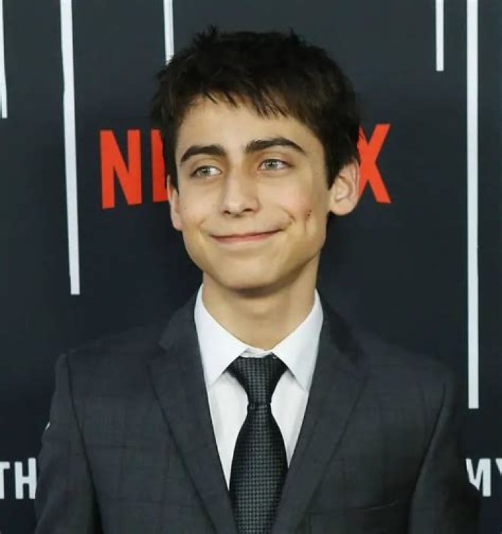 Aidan Zahn Bio | Age, Wiki, Net worth, Height, Boyfriend?|