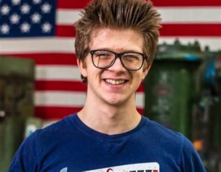 Alec Steele Wife, Age, Net Worth and Wiki-Bio Facts