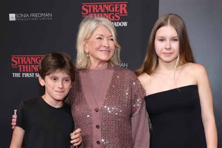 Alexis Stewart (TV Show Host) - Age, Birthday, Bio, Facts, Family, Net Worth, Height & More