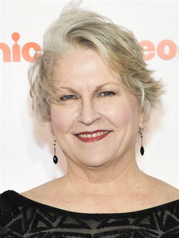 Alyson Reed (TV Actress) - Age, Birthday, Bio, Facts, Family, Net Worth, Height & More