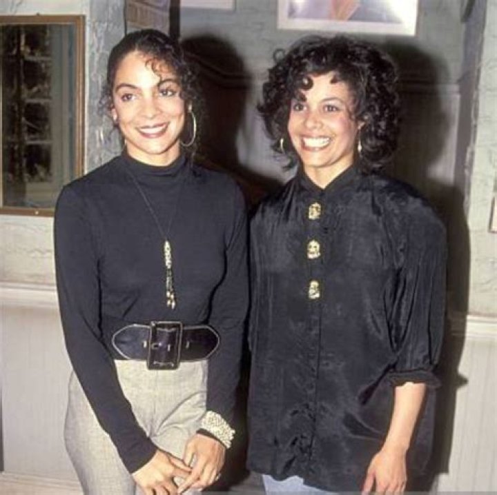 Are Jasmine Gonzalez and Enochtrue siblings?