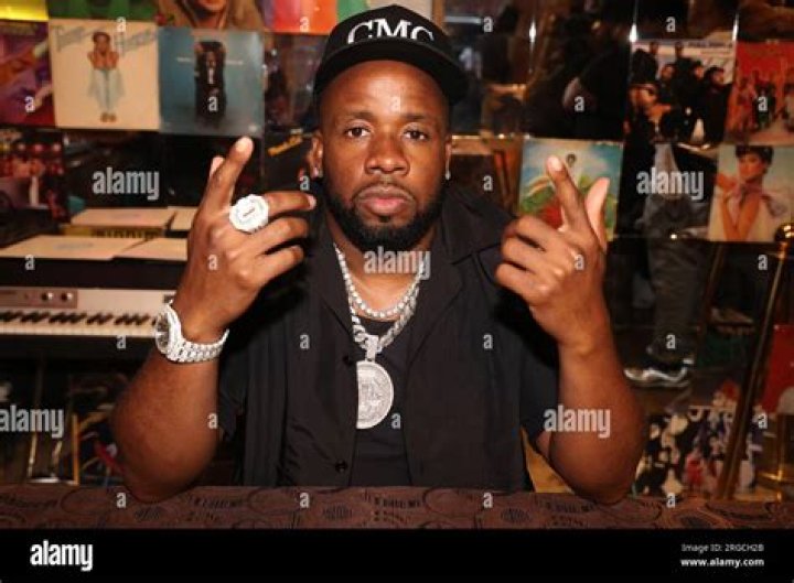 Are Meek Mill & Wale Dropping A Joint Mixtape Today? [Update: They Were Joking]