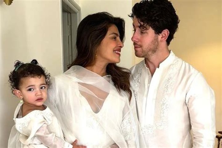 AwwPriyanka Chopra Adds ‘Jonas’ To Her Instagram And We’re Swooning