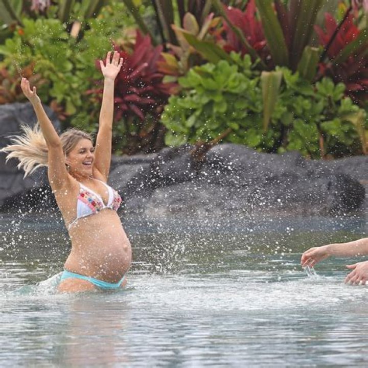 ‘Bachelorette’ Alum Ali Fedotowsky Bares Her Baby Bump Just Days Before Her Due Date!