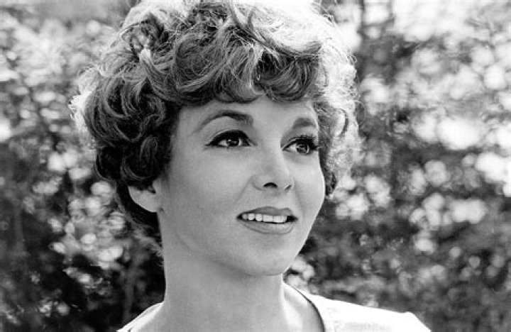 Beverly Garland (TV Actress) - Age, Birthday, Bio, Facts, Family, Net Worth, Height & More