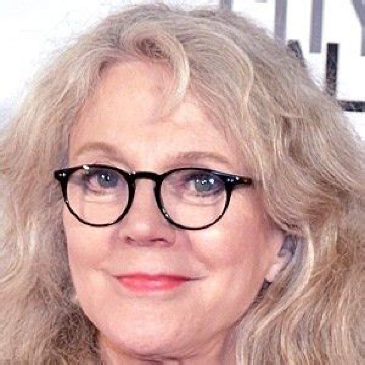 Blythe Danner (Movie Actress) - Age, Birthday, Bio, Facts, Family, Net Worth, Height & More