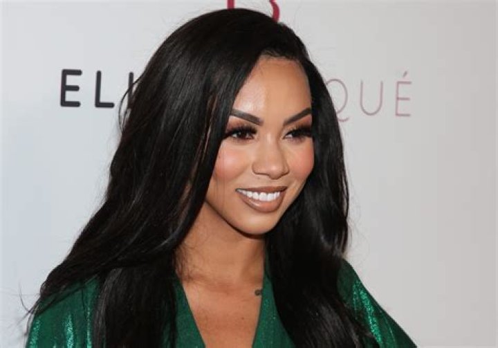 Brittany Renner Stuns Charleston White With Impromptu Lap Dance: Watch