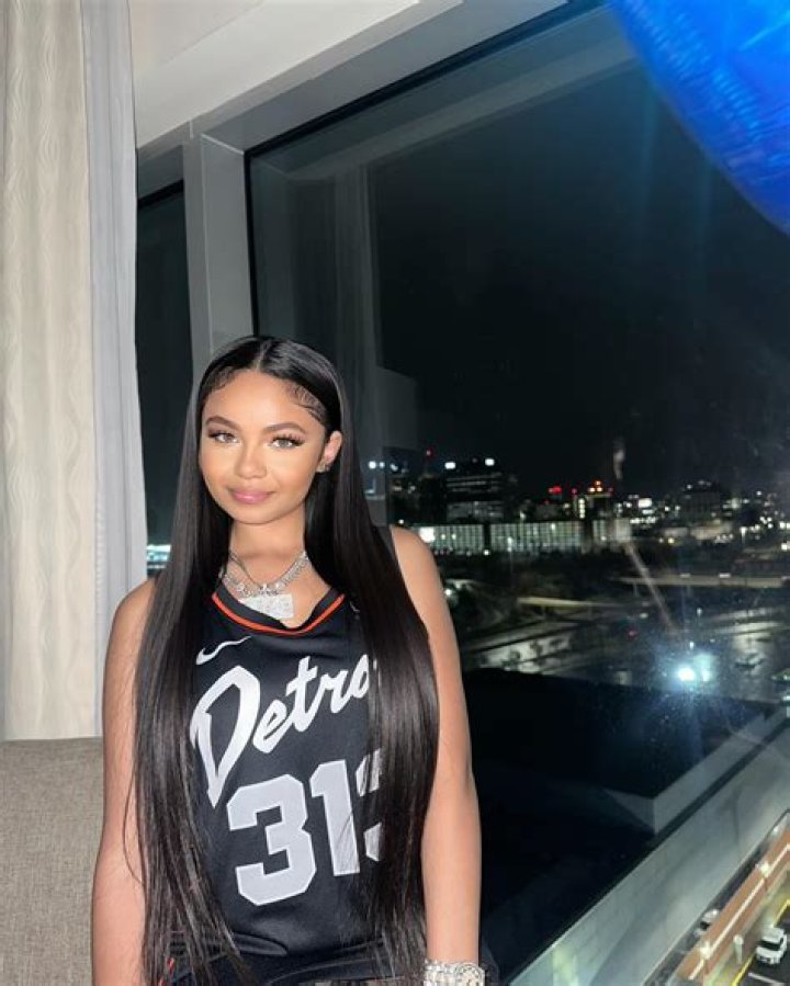 Brooklyn Queen Age | Wiki, Net worth, Bio, Height, Boyfriend?