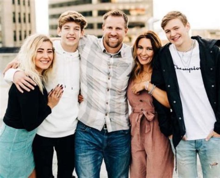 Carson Johns Age | Wiki, Girlfriend, Parents, Net worth, Bio, Height,