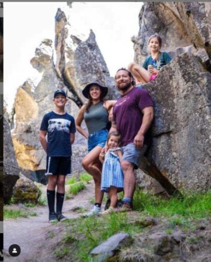 Chris Duffin Age | Wiki, Net worth, Bio, Height, Wife