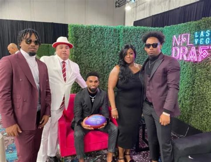 Chris Olave Parents, Siblings, Height, Weight, Age, Girlfriend, Net Worth, BIO, Ethnicity