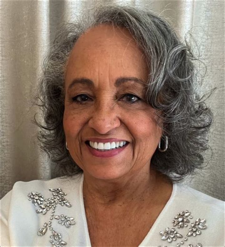 Daphne Reid (TV Actress) - Age, Birthday, Bio, Facts, Family, Net Worth, Height & More