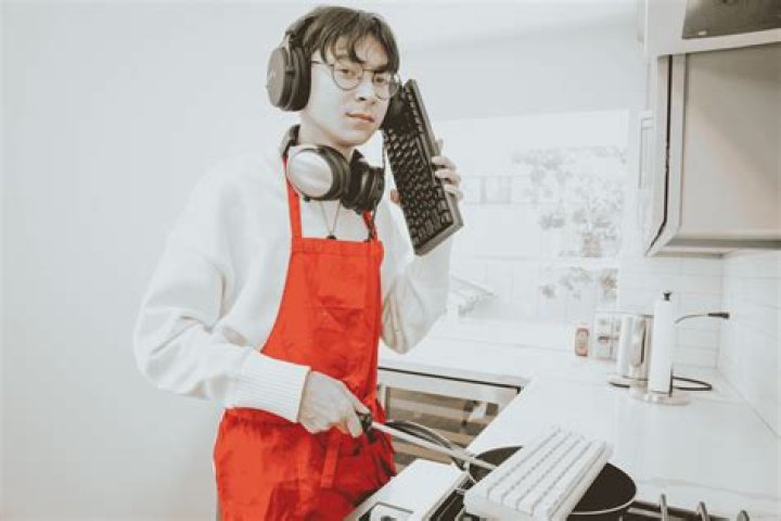 Derrick James Net Worth, Age, Height, Wife