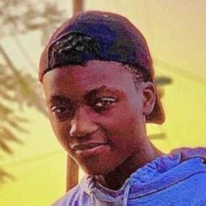 Devon Weetly (TV Actor) - Age, Birthday, Bio, Facts, Family, Net Worth, Height & More