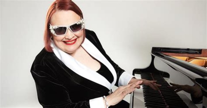 Diane Schuur (Jazz Singer) - Age, Birthday, Bio, Facts, Family, Net Worth, Height & More