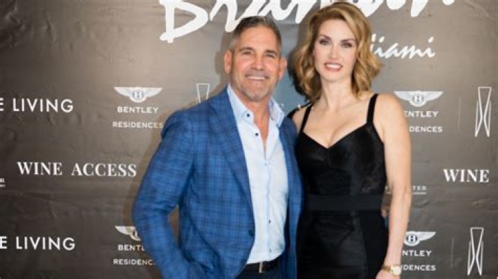 Dicky Lyons Biography, Age, Height, Wife, Net Worth and Family