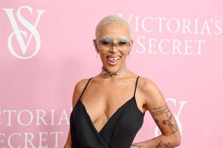 Doja Cat Was "Manhandled" By Black Dress Worn For Victoria's Secret Fashion Show, She Jokes