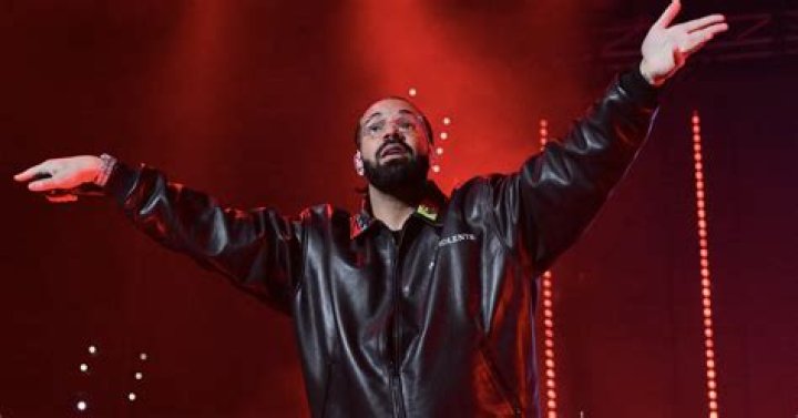 Drake Disappointed That No One Threw Bras At Him During Montreal Show