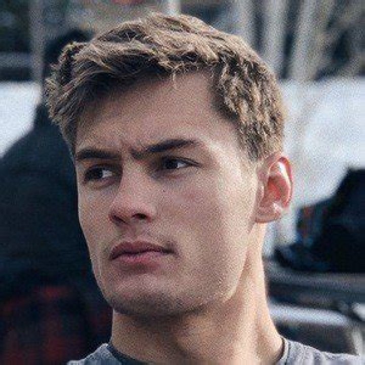 Dylan Geick (Instagram Star) - Age, Birthday, Bio, Facts, Family, Net Worth, Height & More