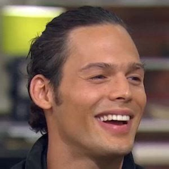 Emmanuel Palomares (Actor de Televisión) - Edad, cumpleaños, biografía, hechos, familia, patrimonio neto, altura y más