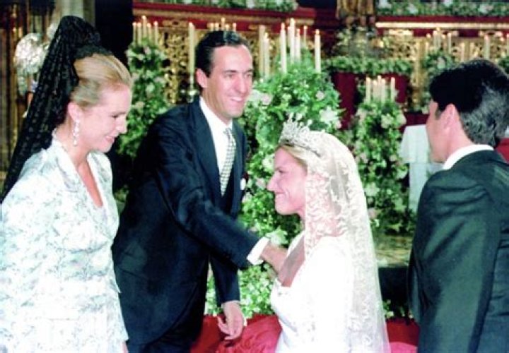 Eugenia Martínez de Irujo (Duchess) - Age, Birthday, Bio, Facts, Family, Net Worth, Height & More