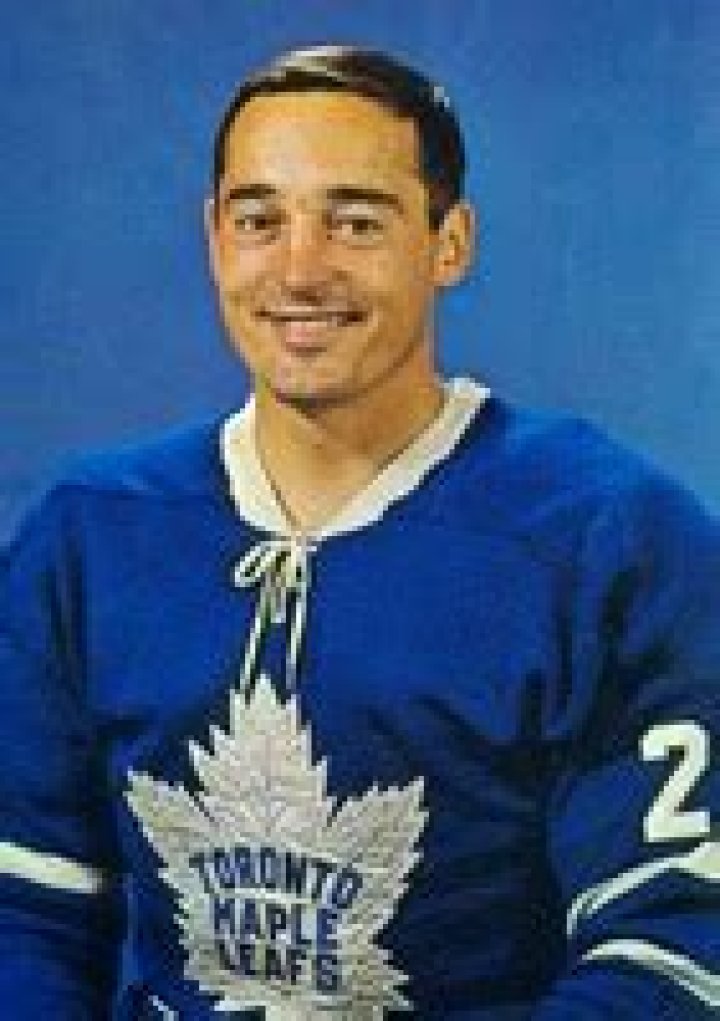 Frank Mahovlich (Hockey Player) - Age, Birthday, Bio, Facts, Family, Net Worth, Height & More