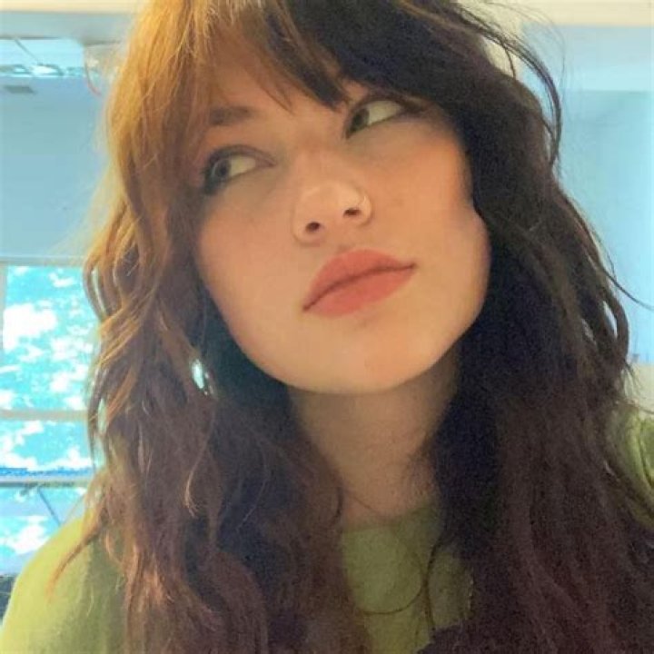 GAYLE (Pop Singer) - Age, Birthday, Bio, Facts, Family, Net Worth, Height & More