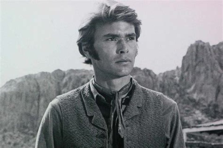 Geoffrey Deuel (TV Actor) - Age, Birthday, Bio, Facts, Family, Net Worth, Height & More