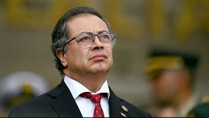 Gustavo Petro (Político) - Edad, cumpleaños, biografía, hechos, familia, patrimonio neto, altura y más