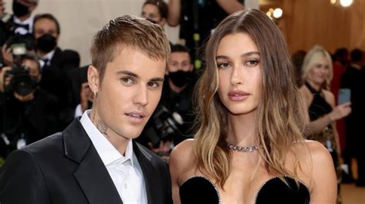 Hailey Baldwin Posts a Sweet Anniversary Tribute to Hubby Justin Bieber: ‘1 Year’