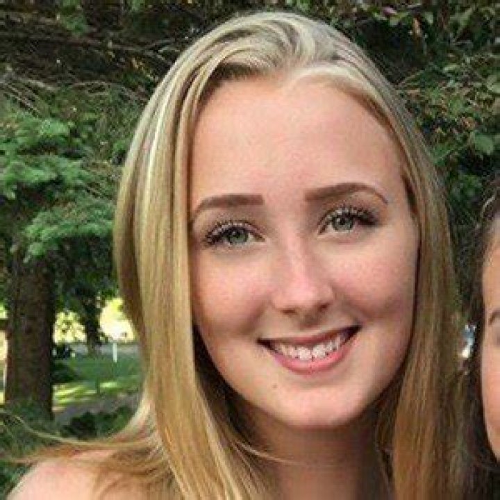Hannah Garske (YouTube Star) - Age, Birthday, Bio, Facts, Family, Net Worth, Height & More