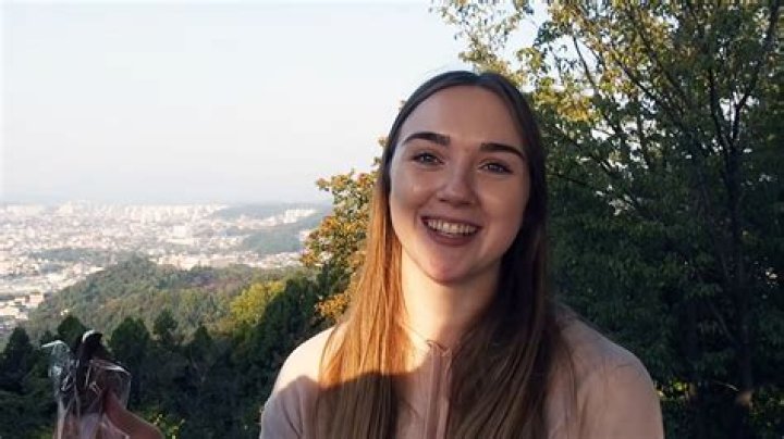 HojuSara 'Sara Holmes' Wiki, Biography, Age, Boyfriend, Family, Death, Height, Net worth & More