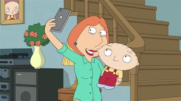 How much does Mila Kunis make for Family Guy?