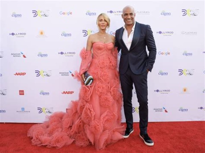How tall is Boris Kodjoe
