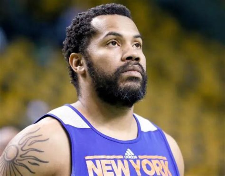 How tall is Rasheed?