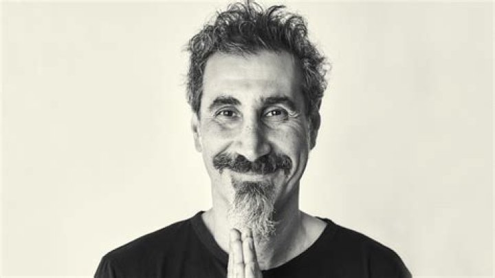 How tall is Serj Tankian