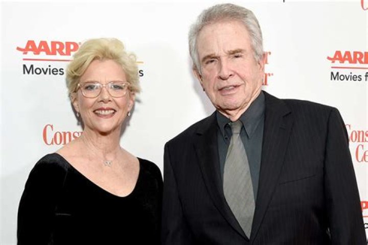 How tall is Warren Beatty