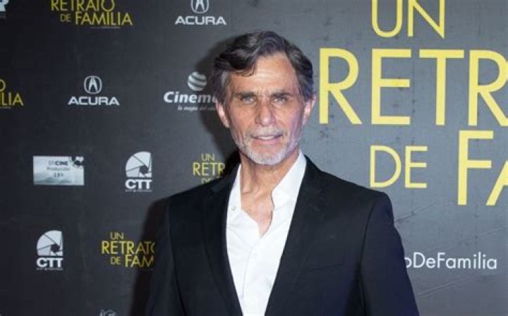 Humberto Zurita (Actor de Cine) - Edad, cumpleaños, biografía, hechos, familia, patrimonio neto, altura y más