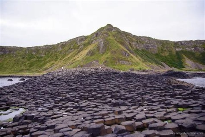 Ireland's Visually Stunning Giant's Causeway