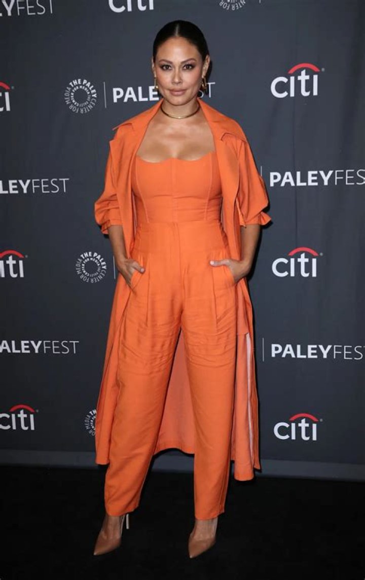 Is Vanessa Lachey a Terrible Host? See Why ‘LIB’ Fans Call Her ‘Cringey’ for Reunion Appearance