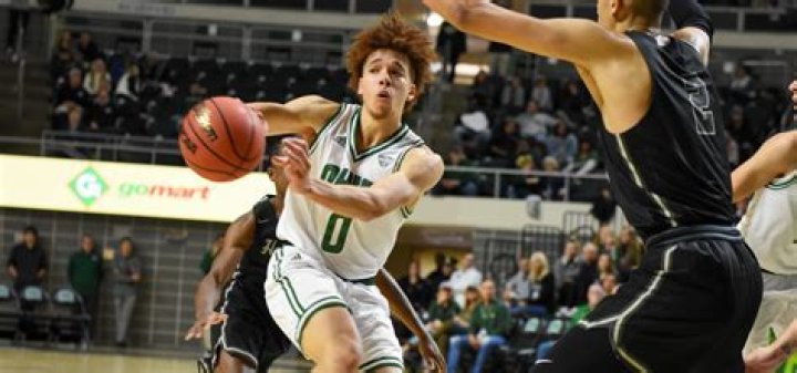Jason Preston (Basketball Player) - Age, Birthday, Bio, Facts, Family, Net Worth, Height & More