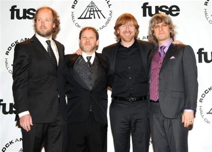 Jon Fishman (Drummer) - Age, Birthday, Bio, Facts, Family, Net Worth, Height & More