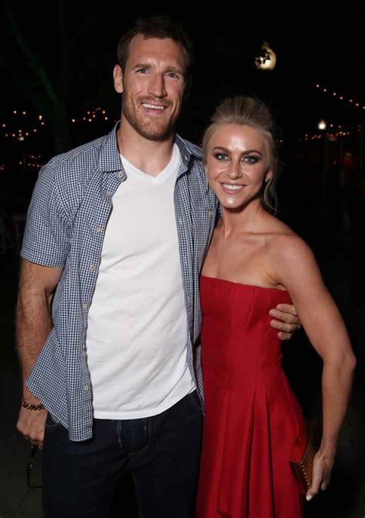 Julianne Hough Reflects on Marriage to Brooks Laich: ‘You Can’t Have the Bright Without the Dark’