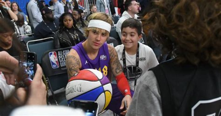 Justin Bieber Shows Off His Hyperbaric Oxygen Chamber He Uses For Sleepless Nights