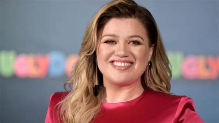 Kelly Clarkson Sang the Most Epic Mashup at the 2019 BBMAs and We’ll Never Be the Same