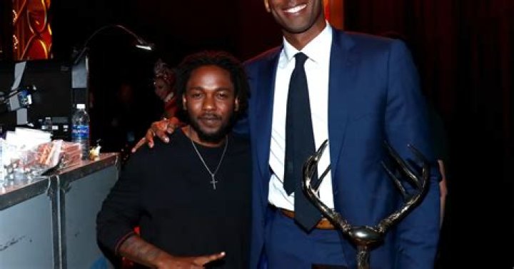 Kendrick Lamar Brings Crips & Bloods Together On Stage While Remembering Nipsey Hussle & Kobe Bryant