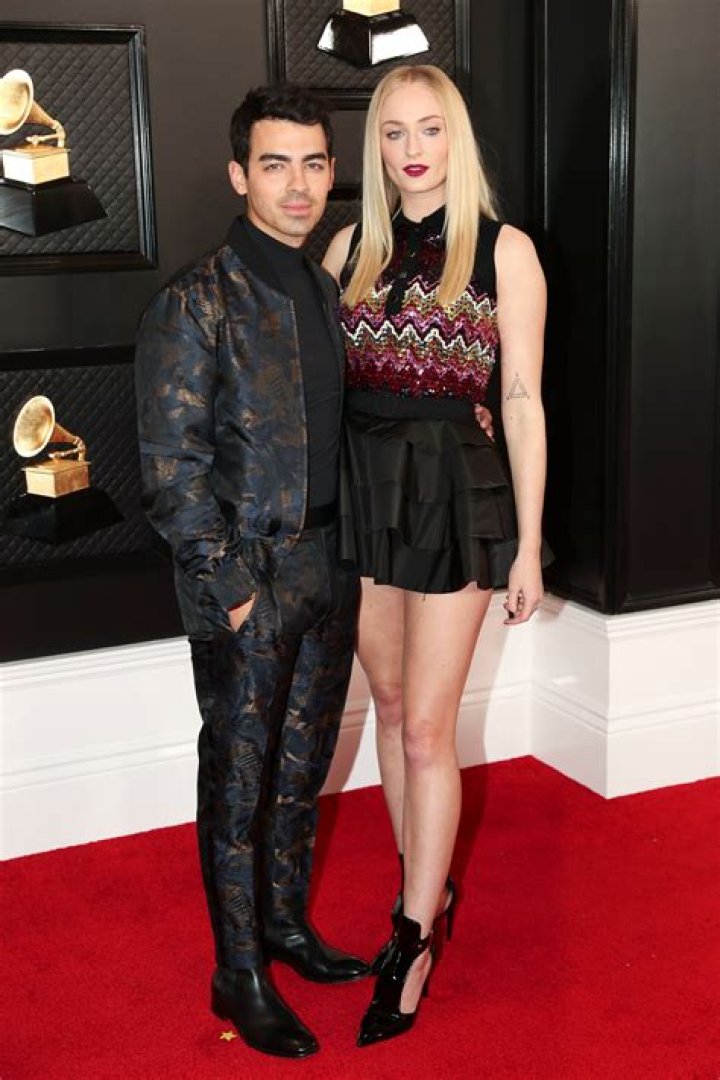 Killin’ It! Joe Jonas and Sophie Turner Own the Grammys Red Carpet in Matching Dark Looks